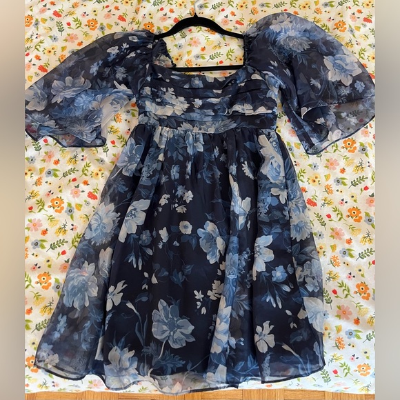 Abercrombie & Fitch Dresses & Skirts - Abercrombie Emerson Blue Floral Mini Dress